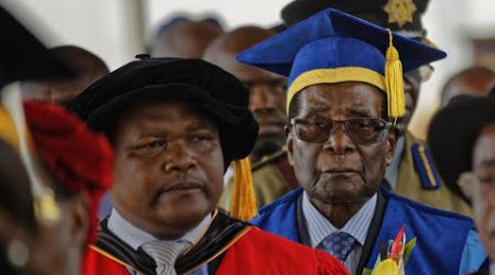 Robert Mugabe attends graduation in first appearance since military takeover