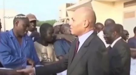 Sénégal, KARIM WADE ET KHALIFA SALL HORS COURSE
