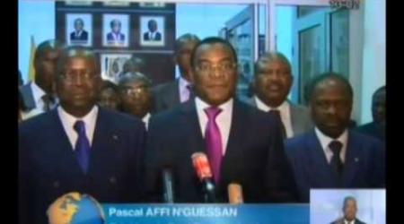 Dialogue politique entre des responsables du FPI et le le ministre d`etat Ahoussou Jeannot